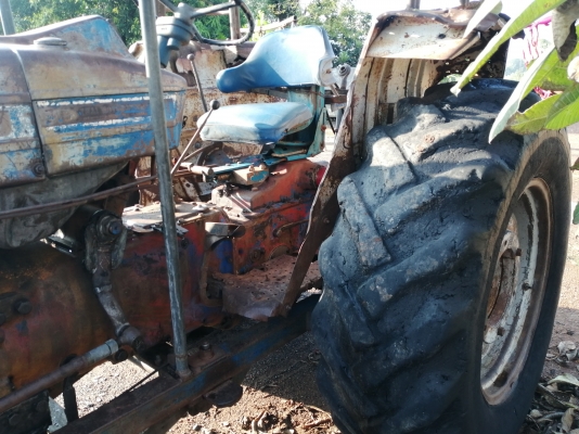 ขายFORD6600.T3ตัวเต็มพร้อมใบดันดินกับผาน7/26 เล่มพร้อม ราคา178000บ.