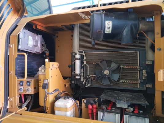 CAT315D 9,2xxชม. เอกสารอินวอย์ ไฟฟ้าครบ ราคา1,400,000บาท  ปทุมธานี สนใจ 081-989-1989