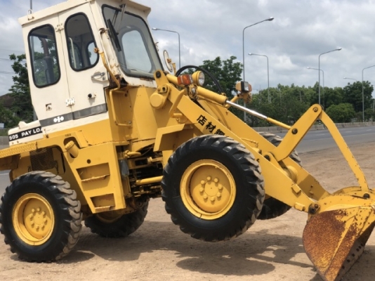 ขายรถตักล้อยาง KOMATSU 505 (เทียบเท่า WA70) (1,XXX ชั่วโมง) นำเข้าเองจากญี่ปุ่น สภาพสวยพร้อม  มีVDOการทำงานครับ