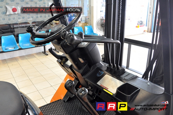 ขายรถโฟล์คลิฟท์มือสอง TOYOTA รุ่น 7FG25-11965 นำเข้าจากประเทศญี่ปุ่น 100\% ไม่เคยใช้งานในไทย