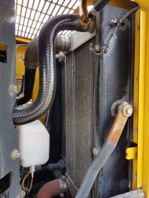 ขายรถตักล้อยาง ยี่ห้อ KOMATSU WA100-5 ซีเรียลสูง ปี 2006 นำเข้าจากญี่ปุ่นแท้ 100\% สภาพสวย ไม่เคยใช้งานในไทย