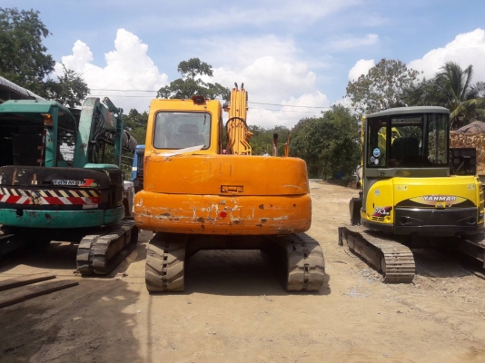 ขายรถขุดKOMATSU PC60-7 เครื่องยนต์โคมัสสุ 4D95L ,4 สูบ คอนโทรลน้ำมัน ,ปั๊มนิ้ว, มีลายหัวเจาะ ราคาลดต่อรองได้นะคะ รถเดิมๆเก่านอก มีเอกสาร ยังไม่เคยใช้งานในไทย