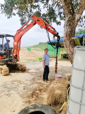 สว่านเจาะดิน