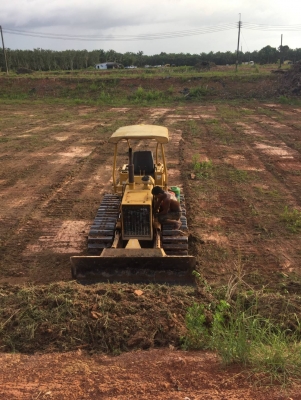 ขายรถแทรคเตอร์ KOMATSU D20P-5 สไลด์ใบมีด 6 ทิศทาง ราคา 160000
