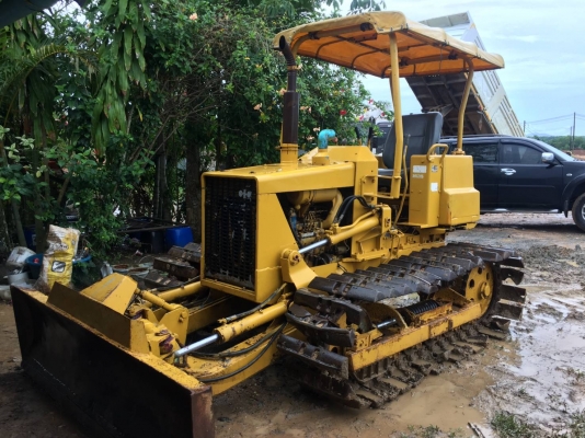 ขายรถแทรคเตอร์ KOMATSU D20P-5 สไลด์ใบมีด 6 ทิศทาง ราคา 160000