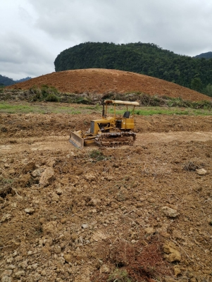 ขายรถแทรคเตอร์ KOMATSU D20P-5 สไลด์ใบมีด 6 ทิศทาง ราคา 160000