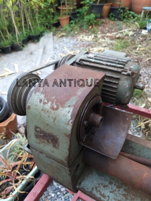 เครื่องกลึง