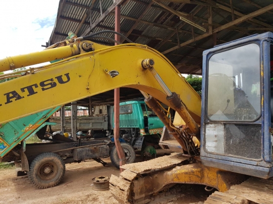 ขายแบคโคร KOMATSU PC120-3 สภาพใช้งานได้ เครื่องแน่น โซ่ใหม่ ช่วงล่างสวย เอวหลวม รถทำงานได้ปกติ สัญญาซื้อขาย สนใจสอบถามไว้ใช้งาน  093 0764943  K ตั้ม
