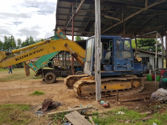 ขายแบคโคร KOMATSU PC120-3 สภาพใช้งานได้ เครื่องแน่น โซ่ใหม่ ช่วงล่างสวย เอวหลวม รถทำงานได้ปกติ สัญญาซื้อขาย สนใจสอบถามไว้ใช้งาน  093 0764943  K ตั้ม