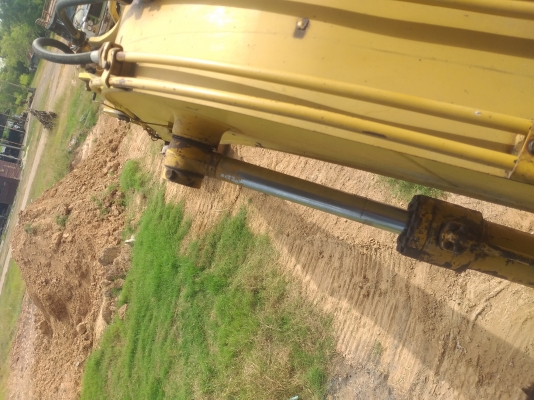 ขายแบคโคร KOMATSU PC120-3 สภาพใช้งานได้ เครื่องแน่น โซ่ใหม่ ช่วงล่างสวย เอวหลวม รถทำงานได้ปกติ สัญญาซื้อขาย สนใจสอบถามไว้ใช้งาน  093 0764943  K ตั้ม