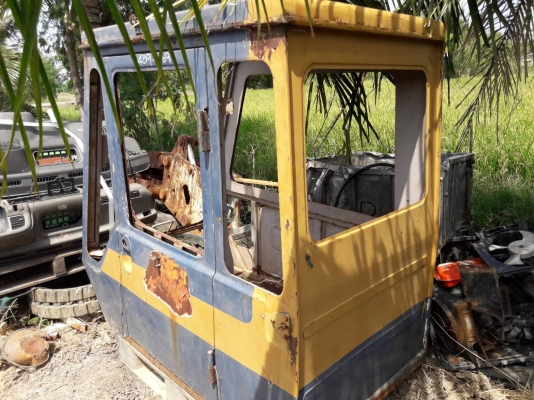 ขายหัวเก๋งสำหรับใส่กับรถขุดPC60/ 100/ 120 รุ่น1-2 ขายหัวเก๋งสำหรับใส่กับรถขุดPC60/ 100/ 120 รุ่น1-2