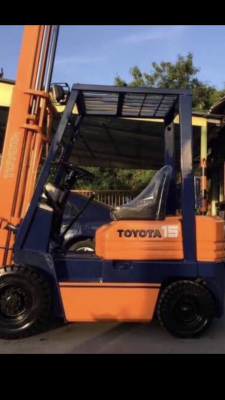 ขาย โฟรคลิฟท์ โตโยต้า รุ่น 5   เครื่อง  เบนซิล หนัก  1.5  ตัน