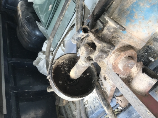 ชุดยกดั๊ม