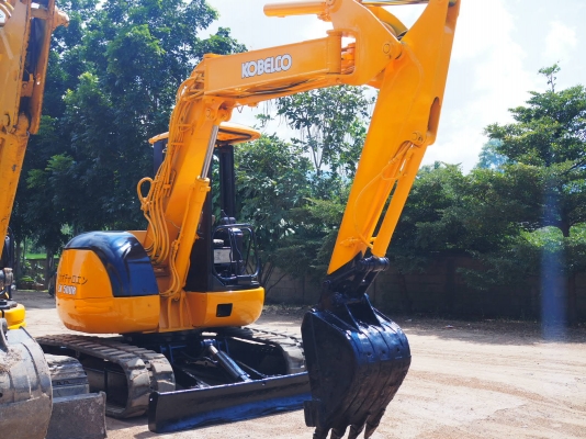 KOBELCO SK50UR ราคา370,000บาทภาคเหนือส่งฟรี KOBELCO SK50UR ราคา370,000บาทภาคเหนือส่งฟรี