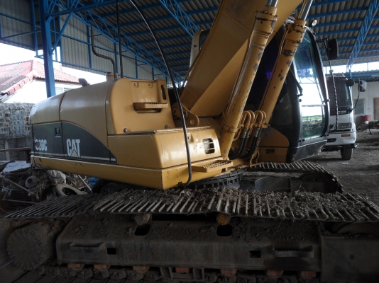 320C รถขุดแคต ราคา1,200,000บาท เอกสารเล่มทะเบียน สอบถามที่081-989-1989หรั่งครับ