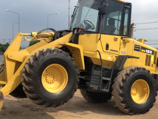 ขายรถตักล้อยาง KOMATSU WA150-5 นำเข้าเองจากญี่ปุ่น สภาพสวยพร้อมใช้งาน มีVDOการทำงานครับ