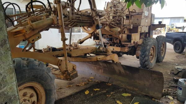 ขายรถเกรด KOMATSU GD31-3