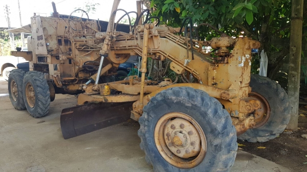 ขายรถเกรด KOMATSU GD31-3