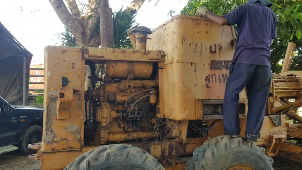 ขายรถเกรด KOMATSU GD31-3