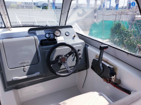 ขายเรือ NISSAN 24ฟุต(สวยมาก)พร้อมใช้งาน
