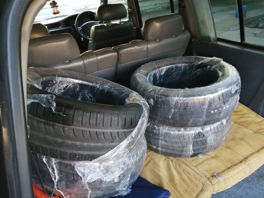 ยาง PIRELLI 205 55 16 ปี18 สภาพสวย ราคาไม่แพง