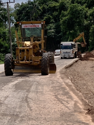 ขาย รถเกรด KOMATSU 625A ขาย รถเกรด KOMATSU 625A