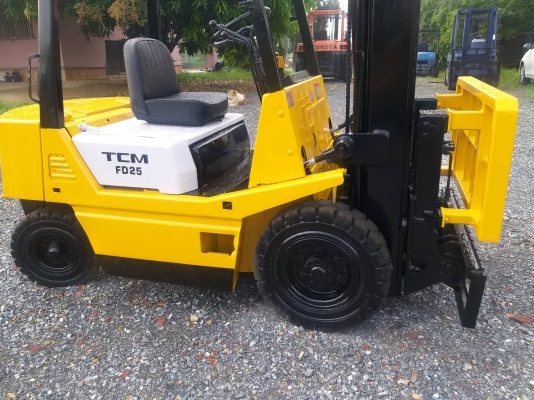 ขายรถยก TCM FD25 Z2 เครื่องดีเซล C240 เสาสูง 3.70 เมตร งาเท ยกได้ 2.5 ตัน เกียร์ออโต้ ยางตันหน้า-หลัง รถนอกนำเข้า ติดต่อ 063-5628992 ขายรถยก TCM FD25 Z2 เครื่องดีเซล C240 เสาสูง 3.70 เมตร งาเท ยกได้ 2.5 ตัน เกียร์ออโต้ ยางตันหน้า-หลัง รถนอกนำเข้า ติดต่อ 063-5628992