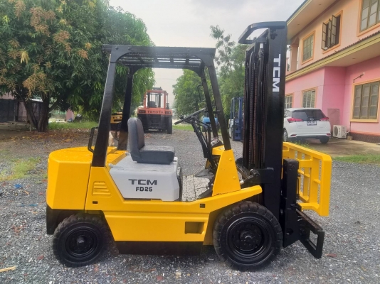 ขายรถยก TCM FD25 Z2 เครื่องดีเซล C240 เสาสูง 3.70 เมตร งาเท ยกได้ 2.5 ตัน เกียร์ออโต้ ยางตันหน้า-หลัง รถนอกนำเข้า ติดต่อ 063-5628992 ขายรถยก TCM FD25 Z2 เครื่องดีเซล C240 เสาสูง 3.70 เมตร งาเท ยกได้ 2.5 ตัน เกียร์ออโต้ ยางตันหน้า-หลัง รถนอกนำเข้า ติดต่อ 063-5628992