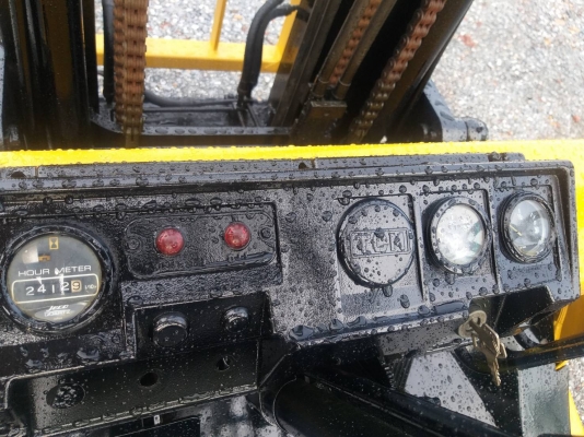 ขายรถยก TCM FD25 Z2 เครื่องดีเซล C240 เสาสูง 3.70 เมตร งาเท ยกได้ 2.5 ตัน เกียร์ออโต้ ยางตันหน้า-หลัง รถนอกนำเข้า ติดต่อ 063-5628992 ขายรถยก TCM FD25 Z2 เครื่องดีเซล C240 เสาสูง 3.70 เมตร งาเท ยกได้ 2.5 ตัน เกียร์ออโต้ ยางตันหน้า-หลัง รถนอกนำเข้า ติดต่อ 063-5628992