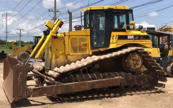 ขายรถดันดิน CAT D6R นำเข้าเองจากญี่ปุ่น สภาพสวยพร้อมใช้ มีVDOการทำงานครับ