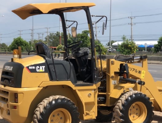 ขายรถตักล้อยาง CAT 901B (3,XXX ชั่วโมง) นำเข้าเองจากญี่ปุ่น สภาพสวยพร้อมใช้งาน มีVDOการทำงานครับ