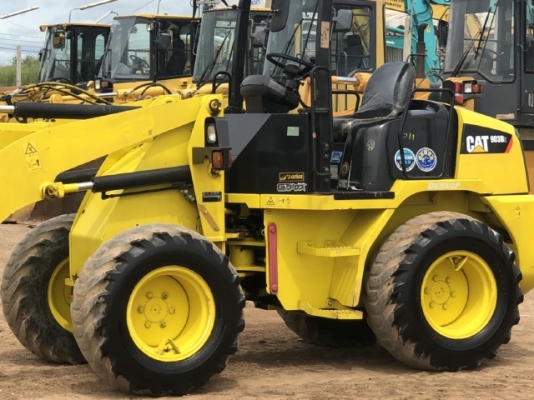 ขายรถตักล้อยาง CAT 903B (เทียบเท่า WA50) แขนยาวพิเศษ นำเข้าเองจากญี่ปุ่น สภาพพร้อมใช้ มีVDOการทำงานครับ