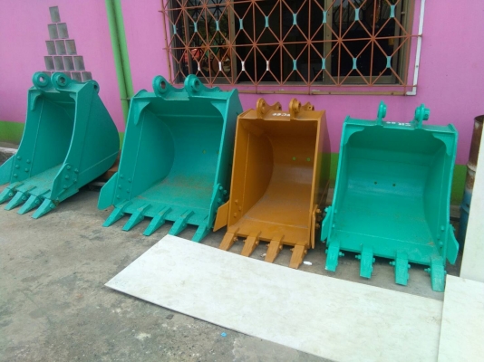 รับสั่งทำบุ้งกี่ ทุกรุ่น ปากแคบ ตักผักตกชวา บุ้งกี่วางท่อ บุ้งกี่ตักดิน รับประกันความแข็งแรง