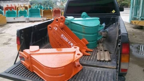 รับสั่งทำบุ้งกี่ ทุกรุ่น ปากแคบ ตักผักตกชวา บุ้งกี่วางท่อ บุ้งกี่ตักดิน รับประกันความแข็งแรง