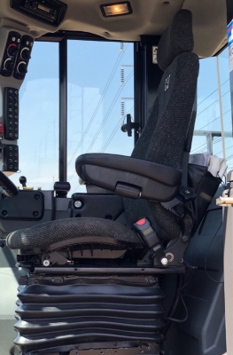 ขายรถตักล้อยาง CAT 962K ปี 2015 นำเข้าเองจากญี่ปุ่น สภาพสวยพร้อมใช้งาน มีVDOการทำงานครับ