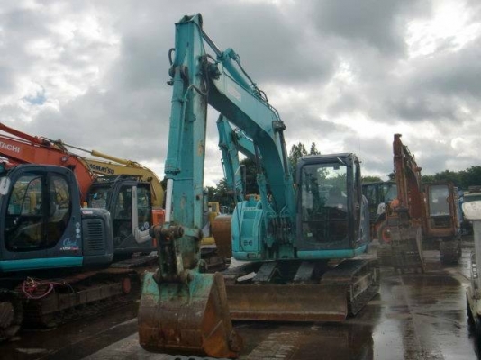 รถขุดรุ่นยอดนิยม KOBELCO SK135SR-2 YY-05 นำเข้าจากญี่ปุ่นโดยตรง โทร.090-986-2521 อ๊อบ