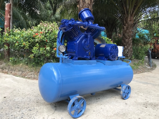 ขายปั้มลมHITACHI 2สูบ(150ลิตรใหญ่) 3.7kw ไฟ220vสภาพสวยเดิม ของเปิดตู้ติดมา1ตัว 19000บาท เท่านั้น!!