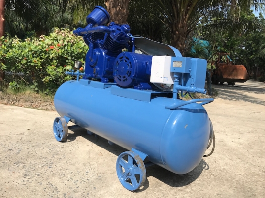 ขายปั้มลมHITACHI 2สูบ(150ลิตรใหญ่) 3.7kw ไฟ220vสภาพสวยเดิม ของเปิดตู้ติดมา1ตัว 19000บาท เท่านั้น!!