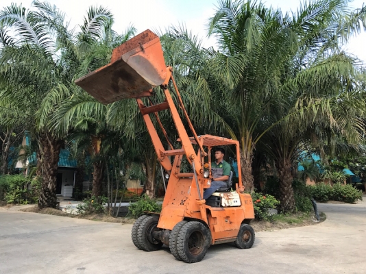 ขายรถตักTOYOTA SG10 ตักครึ่งคิว เสาสูงปกติ3.เมตร สวยเดิมจากญี่ปุ่น ยังไม่เคยใช้ในไทย 135,000เท่านั้น!!