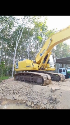 ขายKOMATSU PC200-8 ไมล์12,405 เอกสารอินวอยราคา 1,350,000