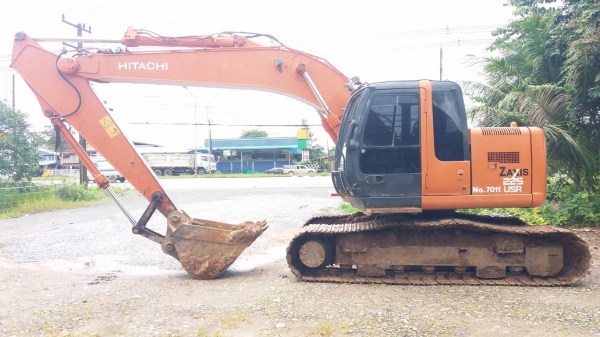 ขาย 1,250,000 HITACHI ZX 225 USR เล่มทะเบียน สภาพเก่านอก ไฟฟ้าครบ เคริ่องดี ปั้มแรง เอวแน่น ช่วงล่างสวย แอร์หนาว รถสวยพร้อมใช้งาน เอกสารพร้อมโอน รถอยู่ จันทบุรี 090-772-3710 090-772-3708