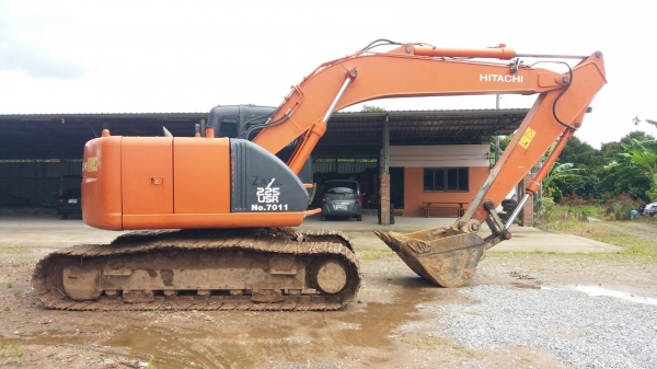 ขาย 1,250,000 HITACHI ZX 225 USR เล่มทะเบียน สภาพเก่านอก ไฟฟ้าครบ เคริ่องดี ปั้มแรง เอวแน่น ช่วงล่างสวย แอร์หนาว รถสวยพร้อมใช้งาน เอกสารพร้อมโอน รถอยู่ จันทบุรี 090-772-3710 090-772-3708