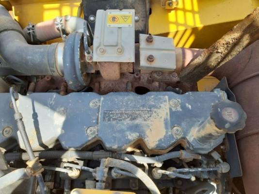ขายKOMATSU PC200-8 ไมล์12,405ชม.เอกสารอินวอยราคา 1,350,000