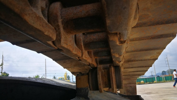 Komatsu Pc200 - 7/ เก่านอกใช้งานน้อย รถเต็มทุกระบบ พร้อมไลยหัวเจาะ ราคาคุยกันครับ