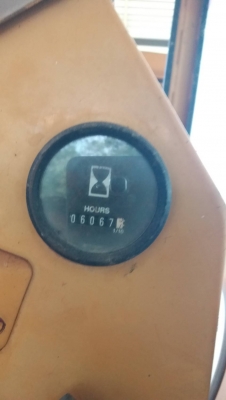 ขาย 590,000 รถเกรด GALION 850 เล่มทะเบียน เครื่องดี เกียร์แรง เอวแน่น  ยางดี รถดีเก่าจอด ไม่ค่อยได้ใช้งาน สถาพดี รถพร้อมใช้ เล่มพร้อมโอน รถอยู่ จันทบุรี 090-772-3710 090-772-3708