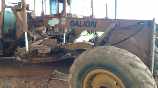 ขาย 590,000 รถเกรด GALION 850 เล่มทะเบียน เครื่องดี เกียร์แรง เอวแน่น  ยางดี รถดีเก่าจอด ไม่ค่อยได้ใช้งาน สถาพดี รถพร้อมใช้ เล่มพร้อมโอน รถอยู่ จันทบุรี 090-772-3710 090-772-3708