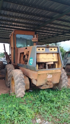 ขาย 590,000 รถเกรด GALION 850 เล่มทะเบียน เครื่องดี เกียร์แรง เอวแน่น  ยางดี รถดีเก่าจอด ไม่ค่อยได้ใช้งาน สถาพดี รถพร้อมใช้ เล่มพร้อมโอน รถอยู่ จันทบุรี 090-772-3710 090-772-3708