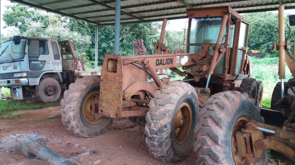 ขาย 590,000 รถเกรด GALION 850 เล่มทะเบียน เครื่องดี เกียร์แรง เอวแน่น  ยางดี รถดีเก่าจอด ไม่ค่อยได้ใช้งาน สถาพดี รถพร้อมใช้ เล่มพร้อมโอน รถอยู่ จันทบุรี 090-772-3710 090-772-3708