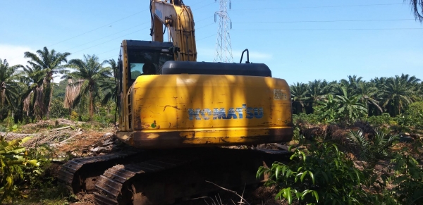 ขายแบคโฮ KOMATSU PC160LC-8 ทำงาน 14892ชั่วโมง สวยเดิม สนใจโทร 081-970-1072 ขายแบคโฮ KOMATSU PC160LC-8 ทำงาน 14892ชั่วโมง สวยเดิม สนใจโทร 081-970-1072