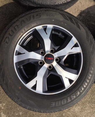 ขายล้อ-REVO.TRD ขอบ16 ล้อยางปี2013 ใช้งานไม่ถึงหมื่นโล โทร.0879050181.จัดส่งได้ ขายล้อ-REVO.TRD ขอบ16 ล้อยางปี2013 ใช้งานไม่ถึงหมื่นโล โทร.0879050181.จัดส่งได้